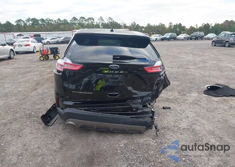 2021 Ford Edge Titanium z USA, uszkodzony, nr VIN 2FMPK3K96MBA18251